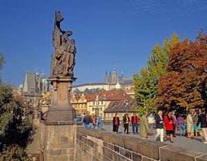 Estatua en el Puente de Carlos